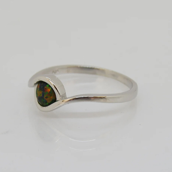 Sterling Silver Round Black Opal Vintage Ring