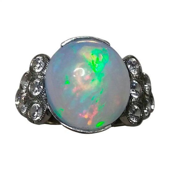 14 Kt Gold Opal 4 Carats Oval Cabochon Cocktail Ring